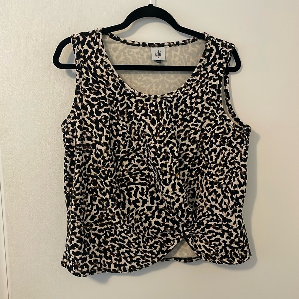 Cabi Cropped Knotty Cheetah Athletic Tank M